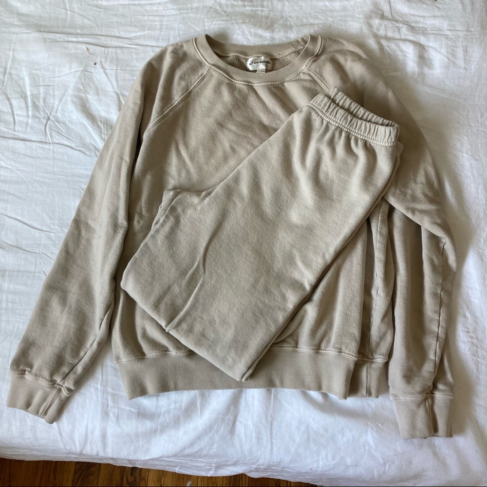 All the babies co sweatshirt sweatpant sweatset